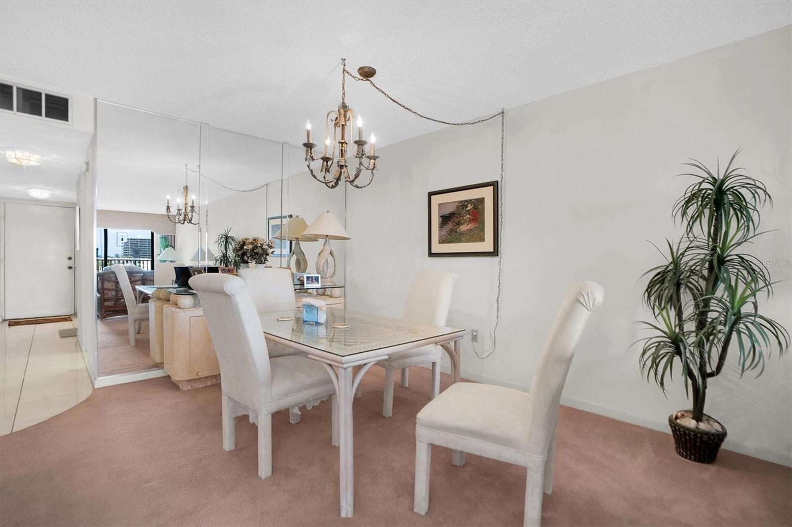 Image 20 of 41 For 7150 Sunset Way 405