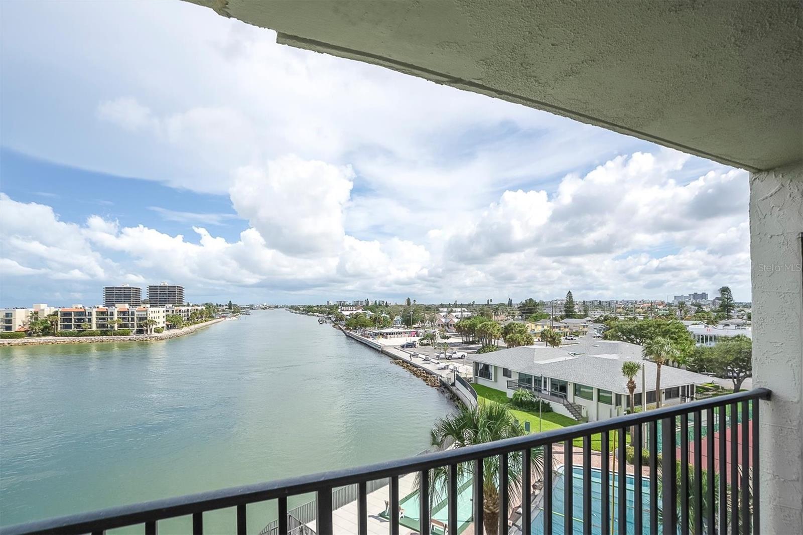 Image 21 of 41 For 7150 Sunset Way 405