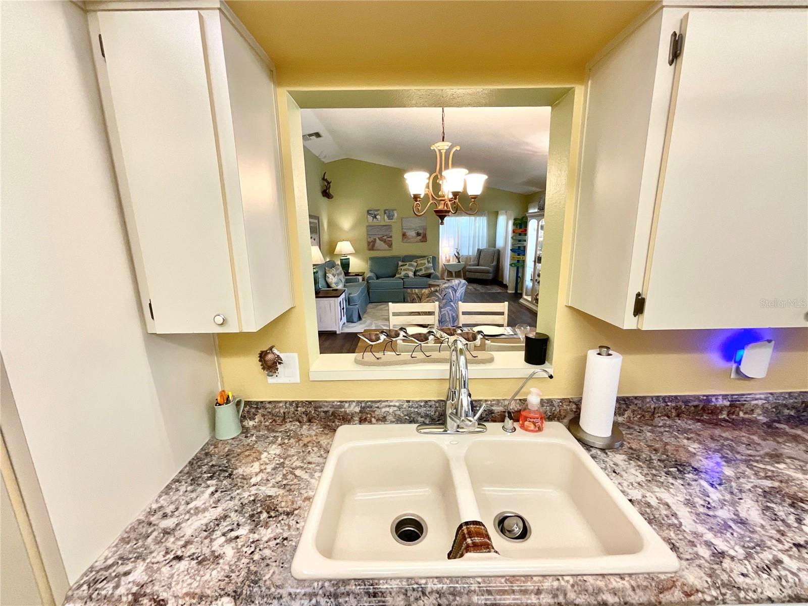 Image 17 of 43 For 4740 Carrington Court 4740