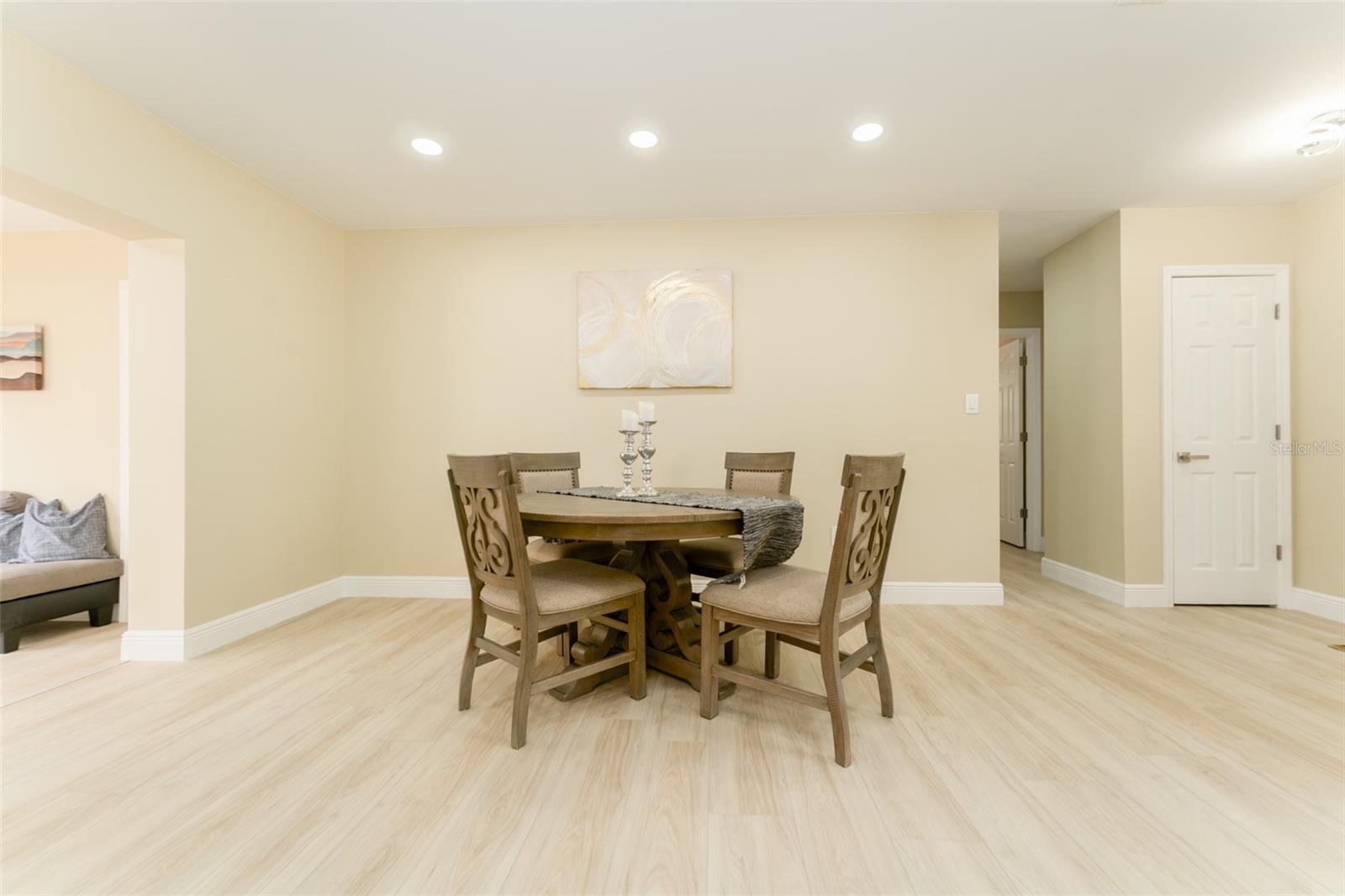Image 14 of 45 For 4323 Culbreath Road B