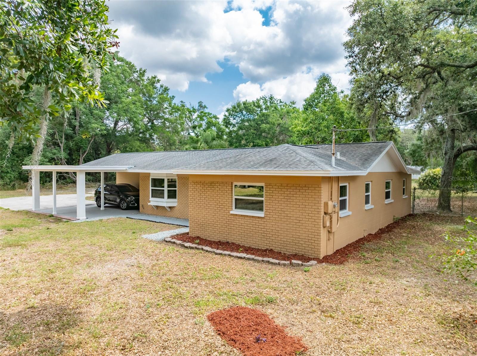 Image 4 of 45 For 4323 Culbreath Road B