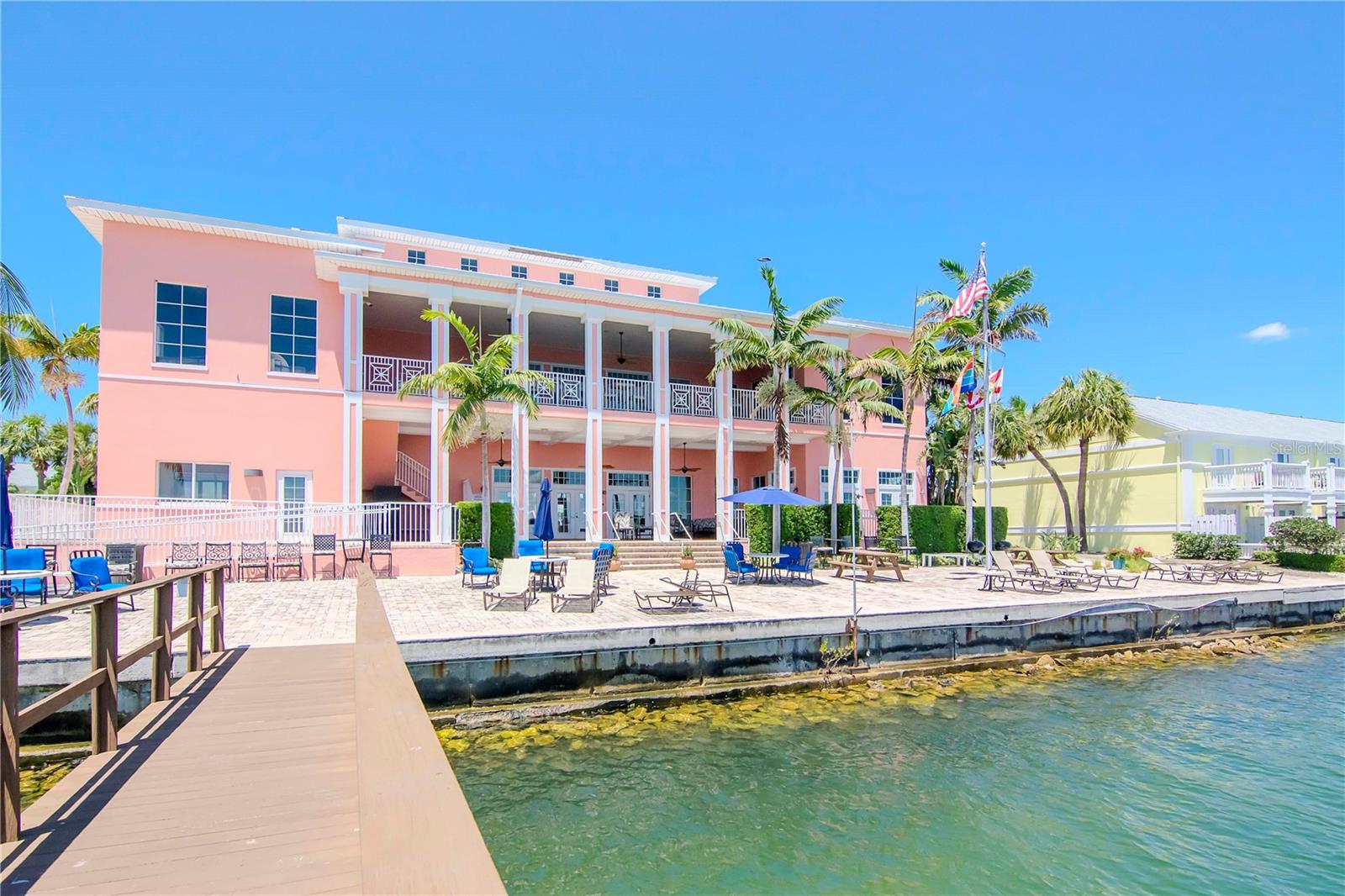 Image 21 of 32 For 5225 Coquina Key Drive Se B