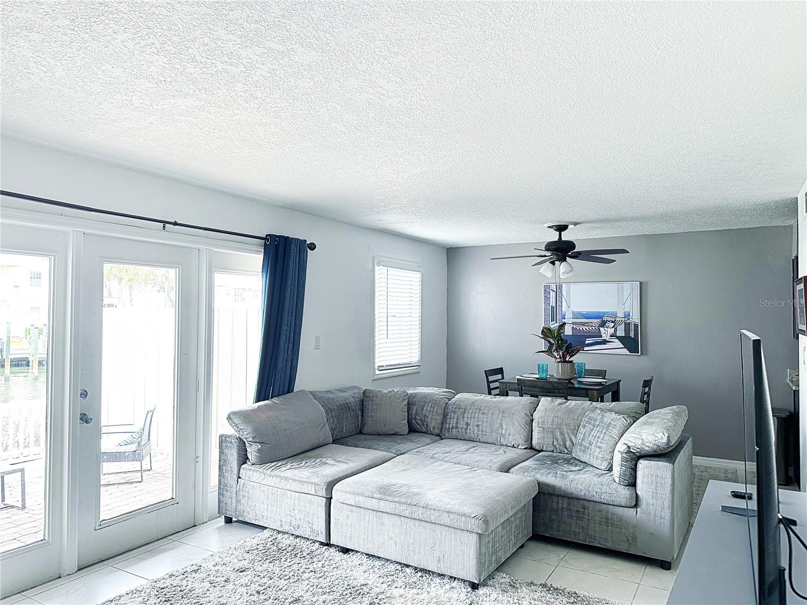 Image 3 of 32 For 5225 Coquina Key Drive Se B