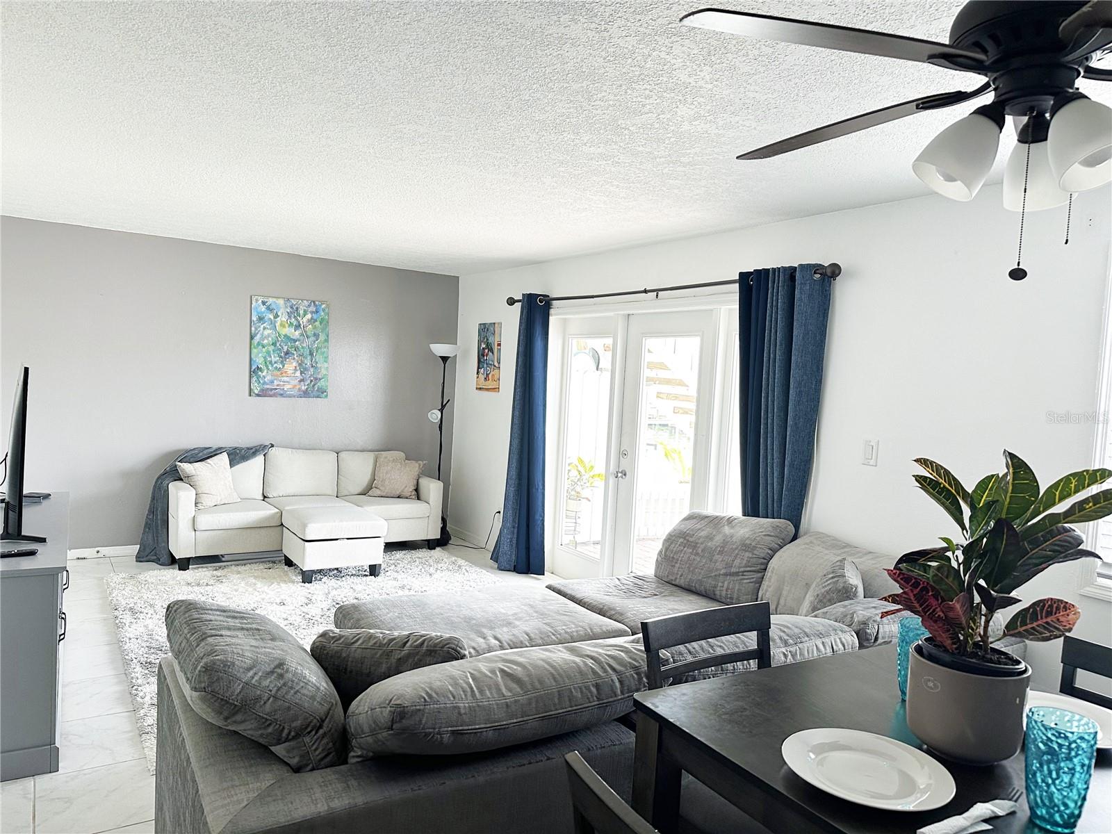 Image 5 of 32 For 5225 Coquina Key Drive Se B