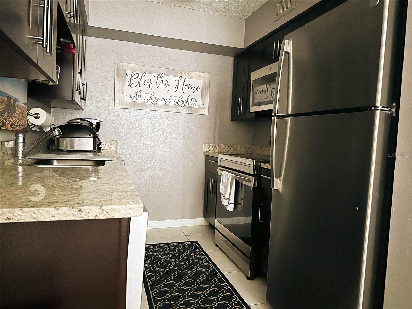 Image 9 of 32 For 5225 Coquina Key Drive Se B