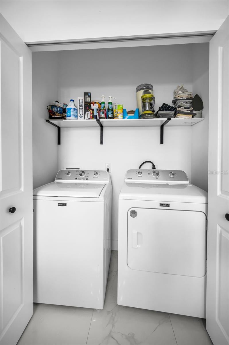 Listing photo id 20 for 3402 Clifton Street