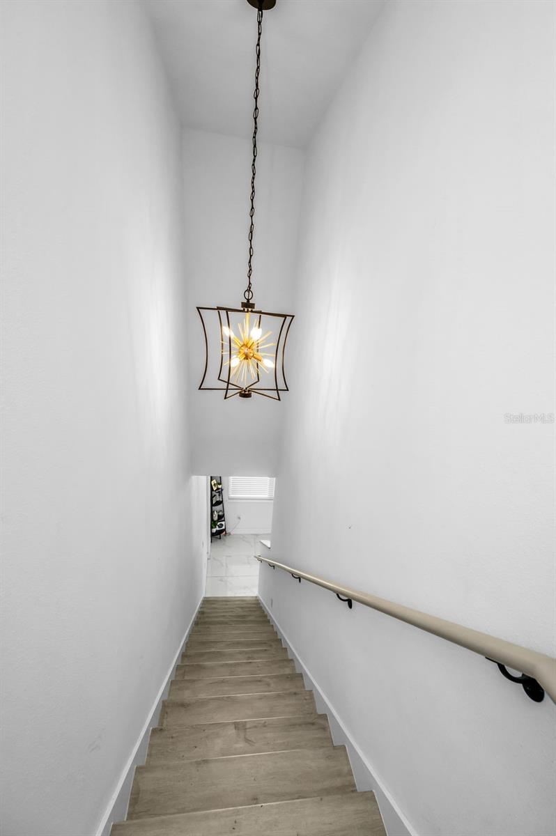 Listing photo id 22 for 3402 Clifton Street