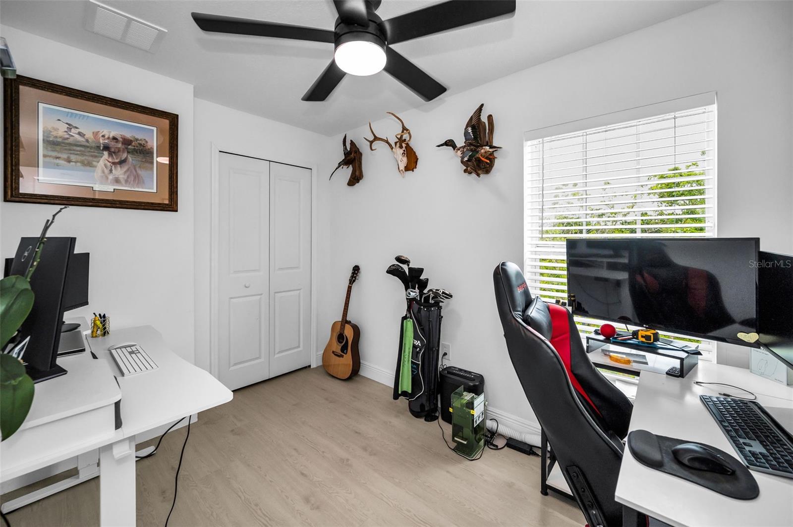 Listing photo id 32 for 3402 Clifton Street