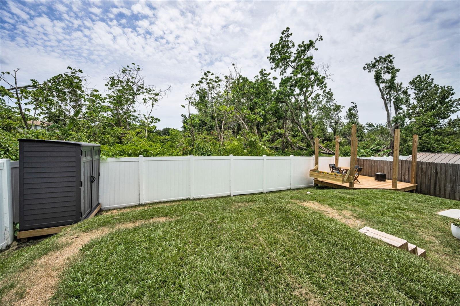 Listing photo id 40 for 3402 Clifton Street