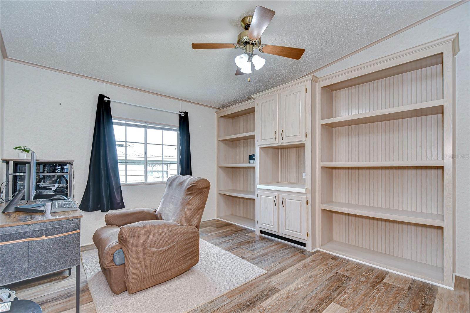 Image 16 of 25 For 5721 Apache Street