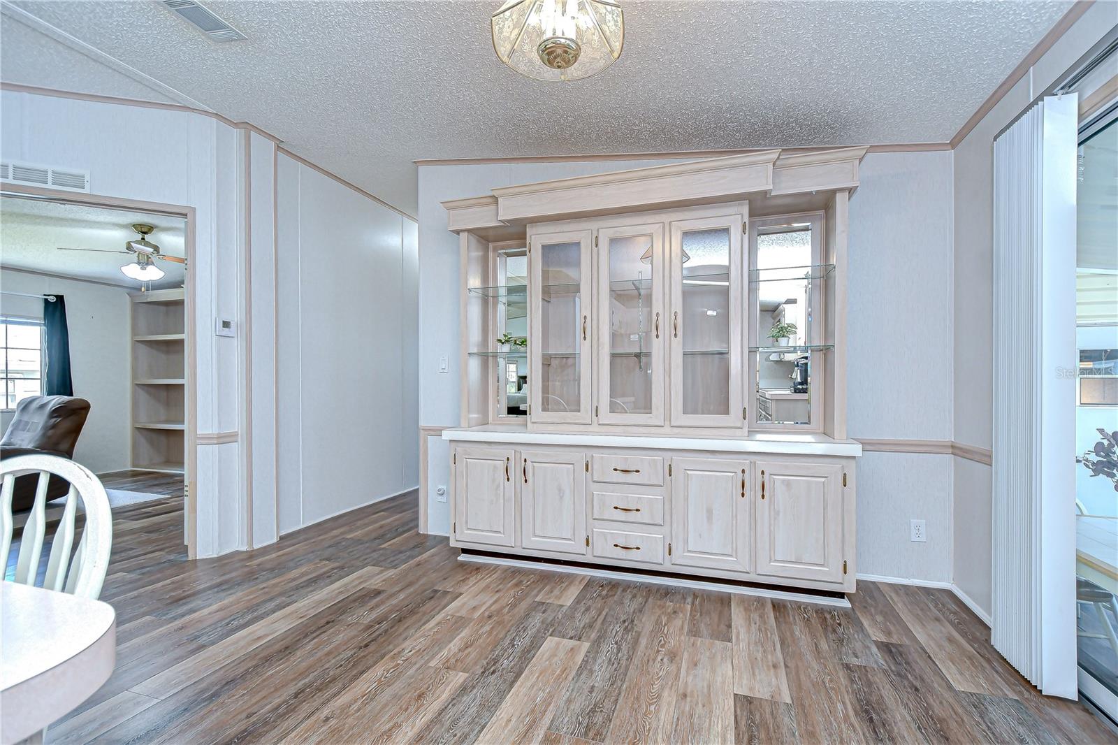 Image 9 of 25 For 5721 Apache Street