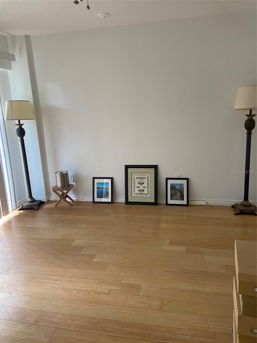 Image 3 of 34 For 1100 Shore Drive Ne 104