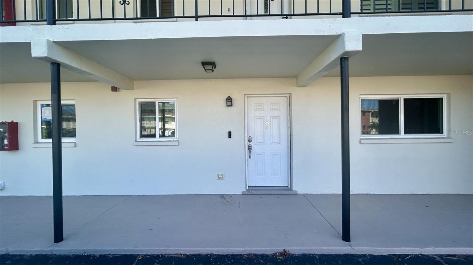 Details for 4570 Overlook Drive Ne 180, ST PETERSBURG, FL 33703