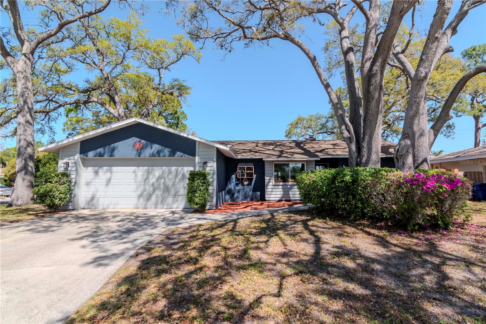 Details for 912 Lakewood Drive, DUNEDIN, FL 34698