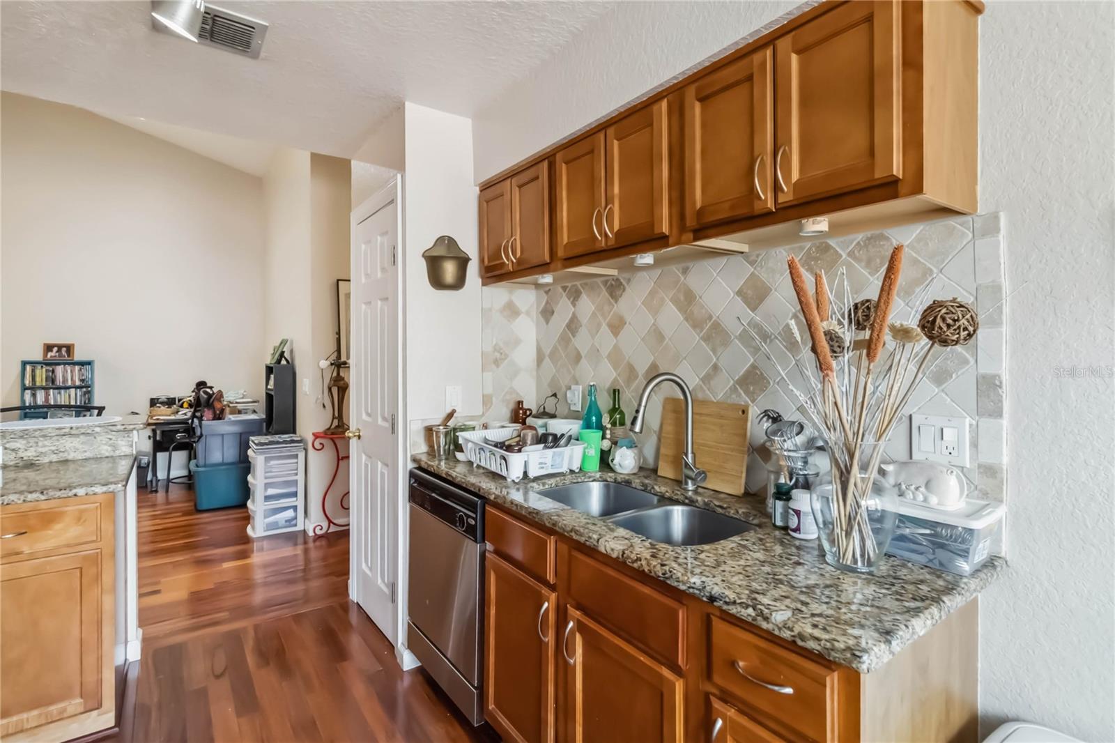 Image 16 of 43 For 7759 Sugar Bend Drive 7759