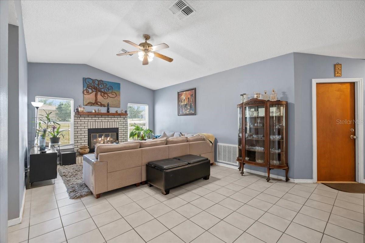 Image 9 of 27 For 12493 Fish Cove Drive