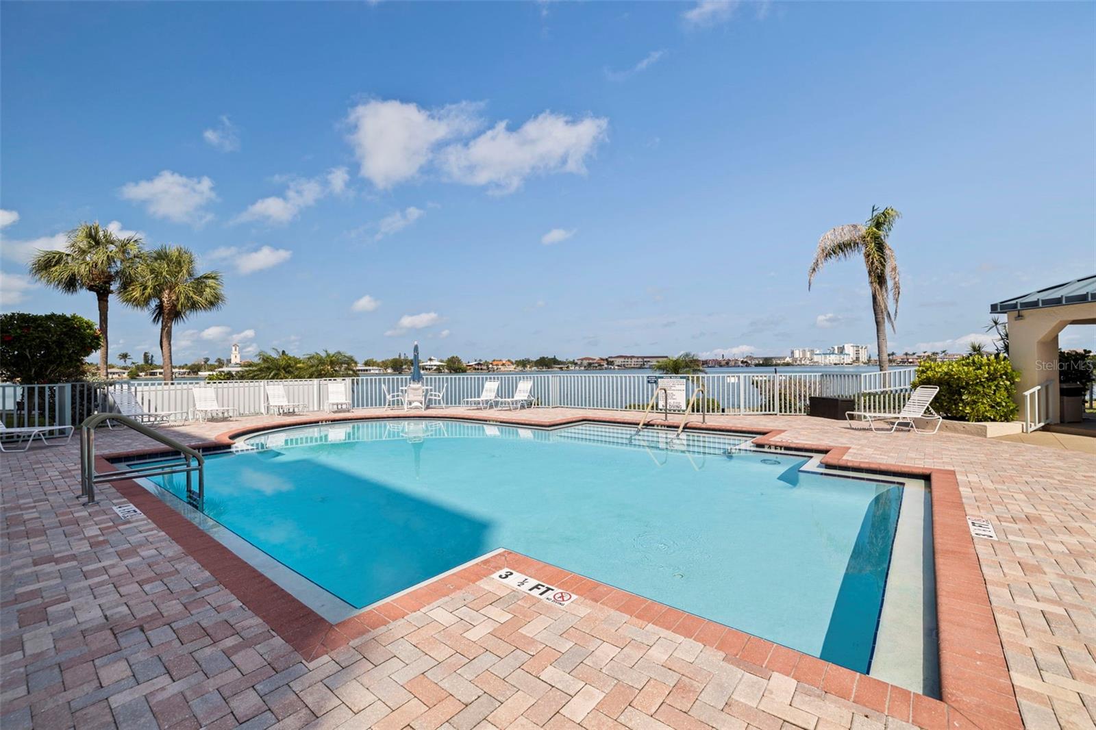 Image 29 of 48 For 7922 Sailboat Key Boulevard S 105
