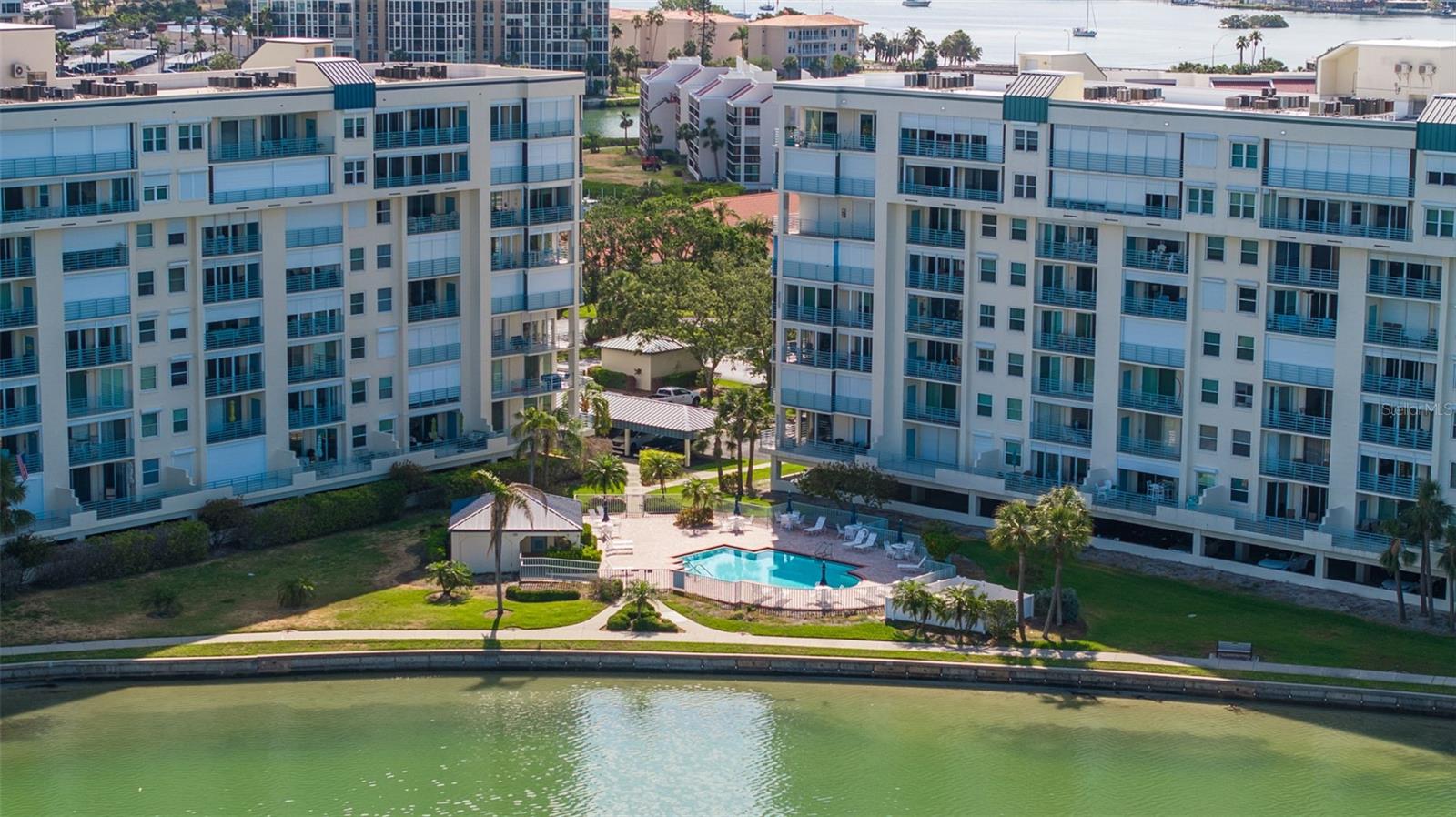 Image 31 of 48 For 7922 Sailboat Key Boulevard S 105