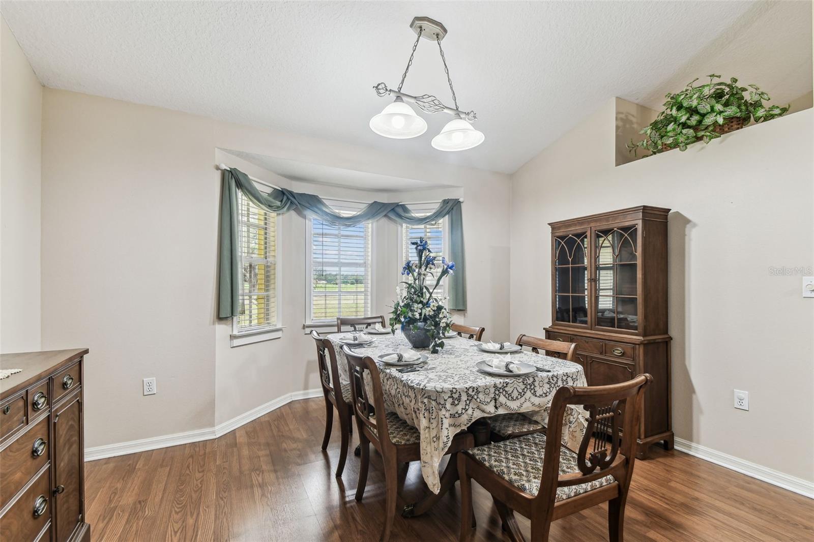 Image 30 of 72 For 1202 Williams Road