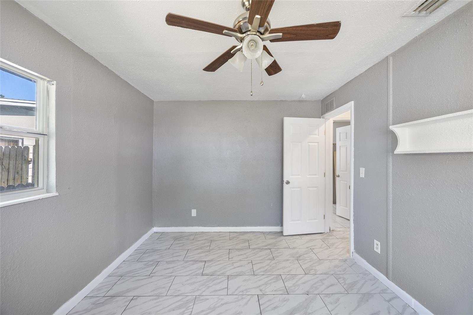 Image 18 of 27 For 1341 Sandy Lane