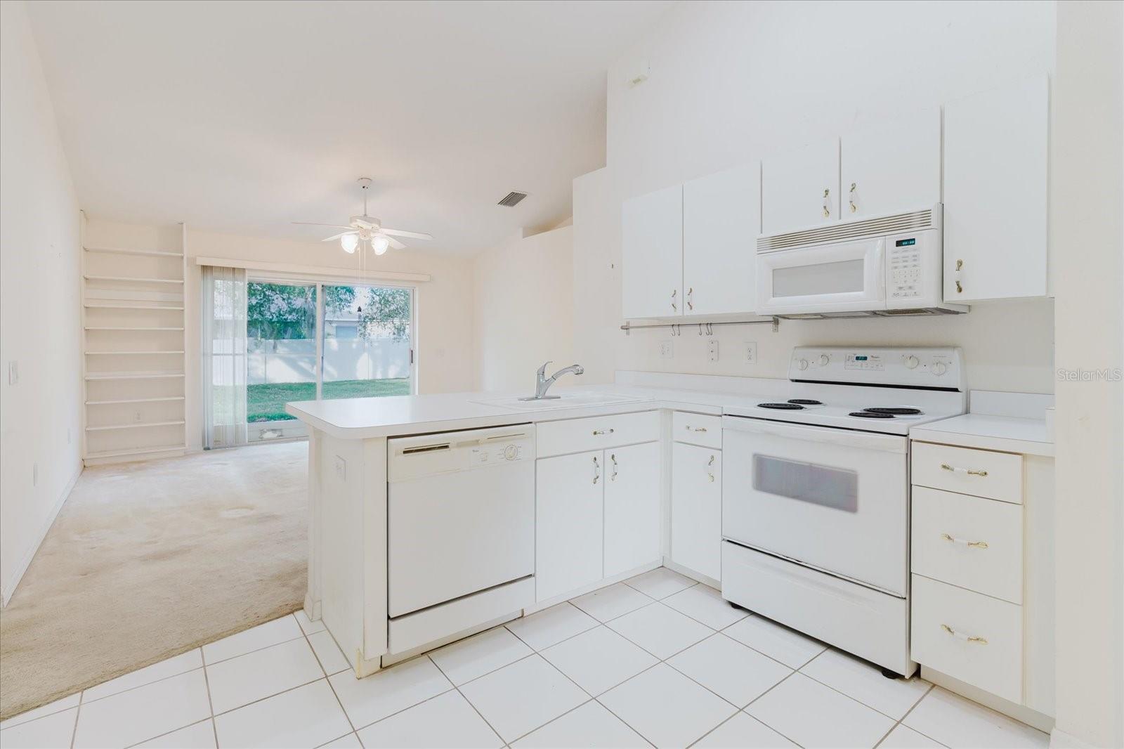 Image 11 of 38 For 24839 Wild Frontier Drive