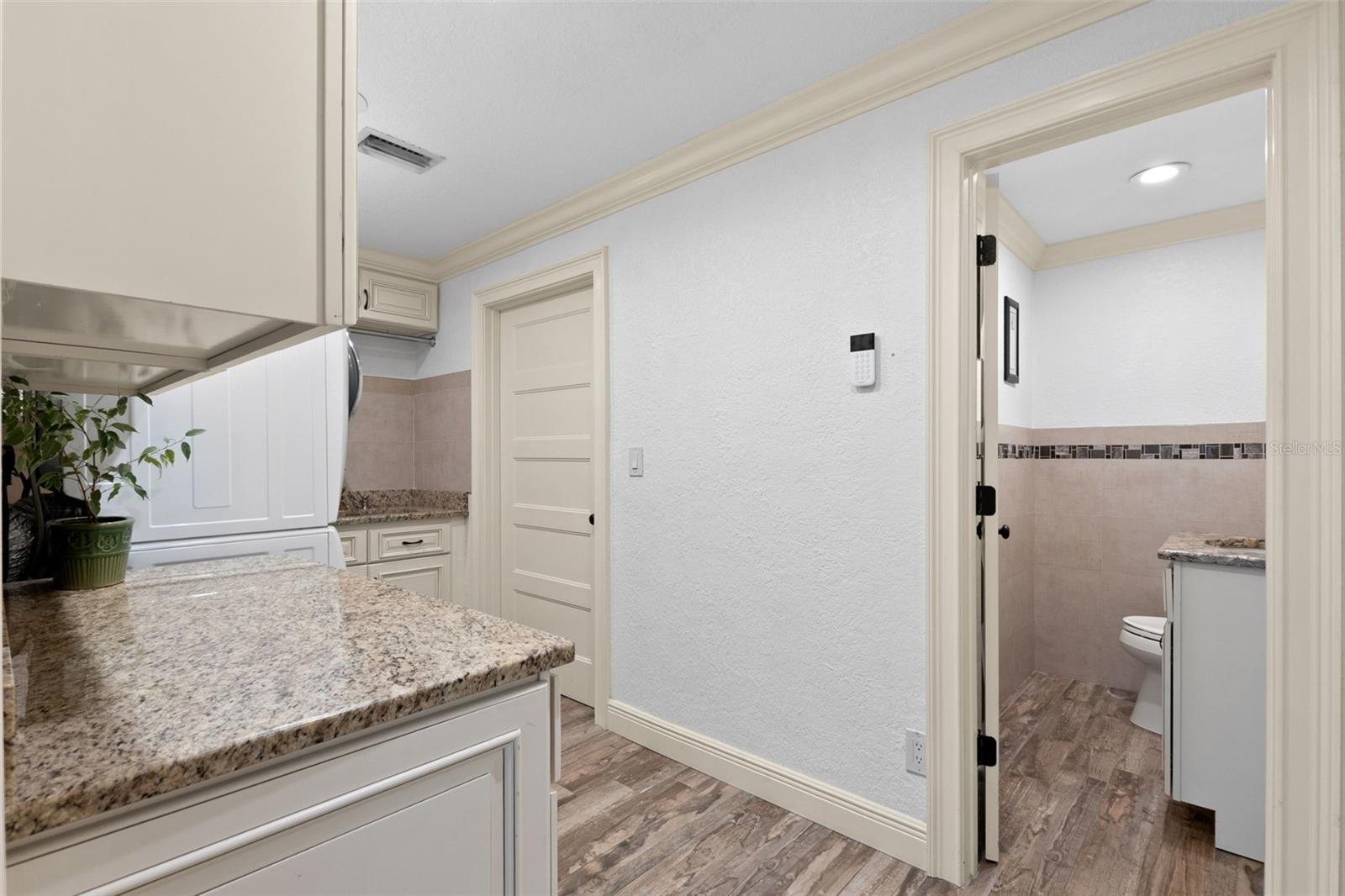 Image 35 of 56 For 4331 13th Way Ne