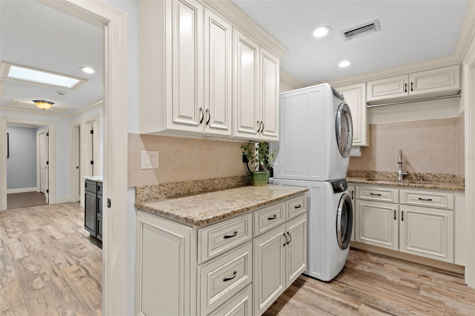 Image 36 of 56 For 4331 13th Way Ne