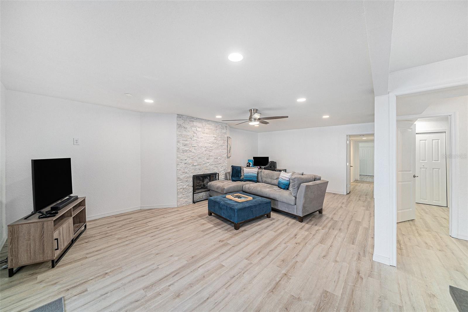 Image 26 of 67 For 6121 Fjord Way