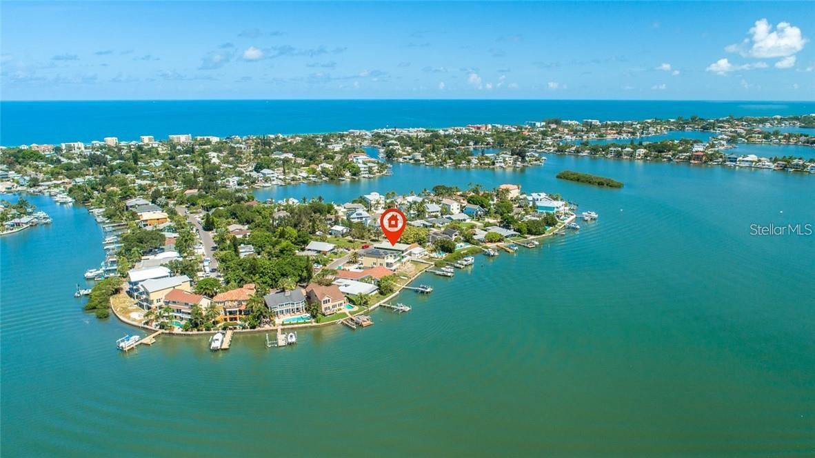 Listing photo id 49 for 371 12th Avenue