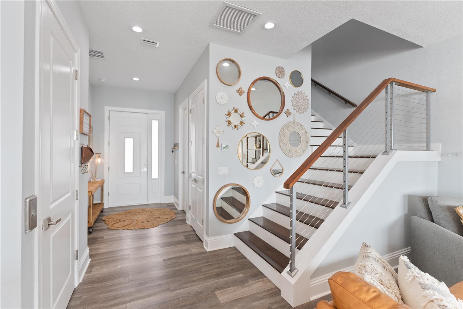 Listing photo id 5 for 371 12th Avenue