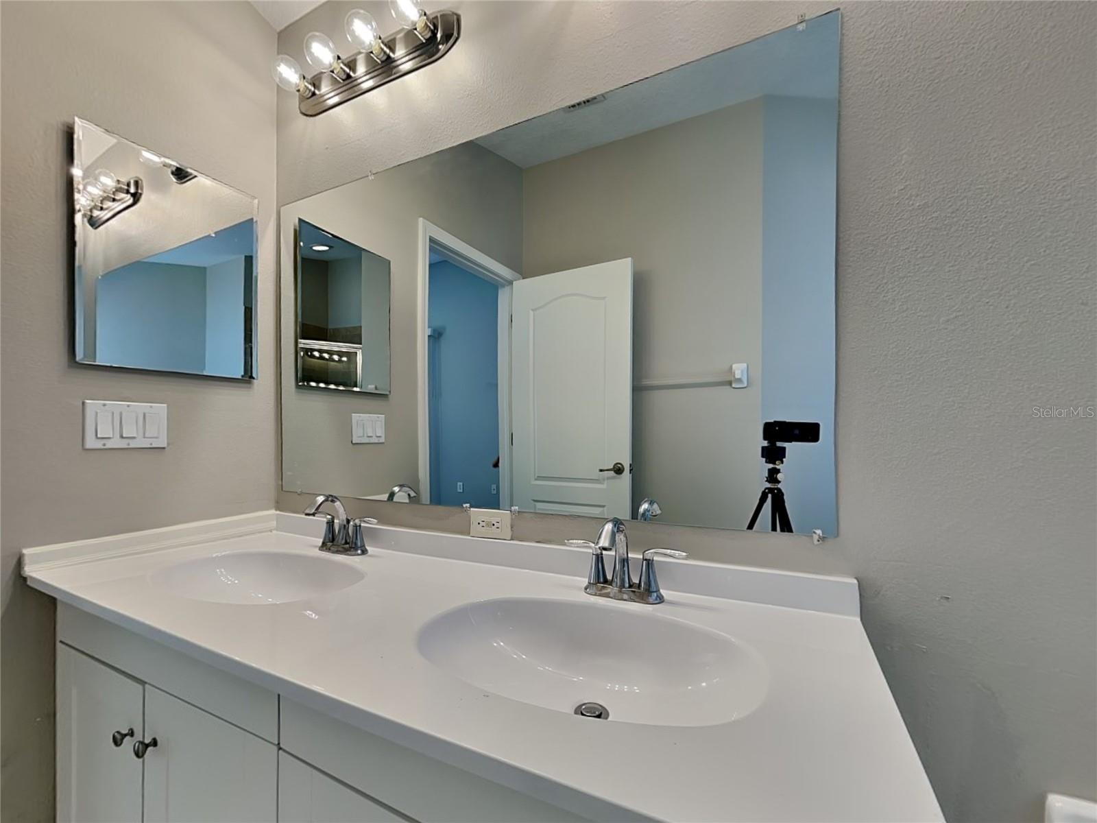 Image 10 of 20 For 15438 Long Cypress Drive