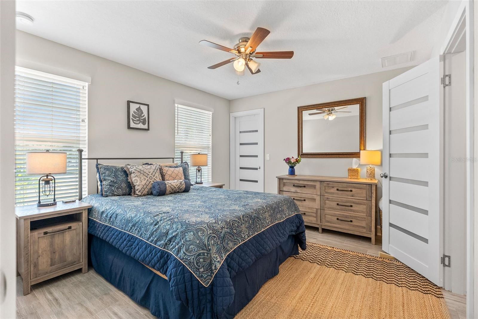 Image 18 of 40 For 785 52nd Avenue N