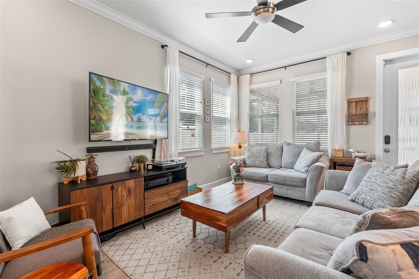 Image 21 of 40 For 785 52nd Avenue N