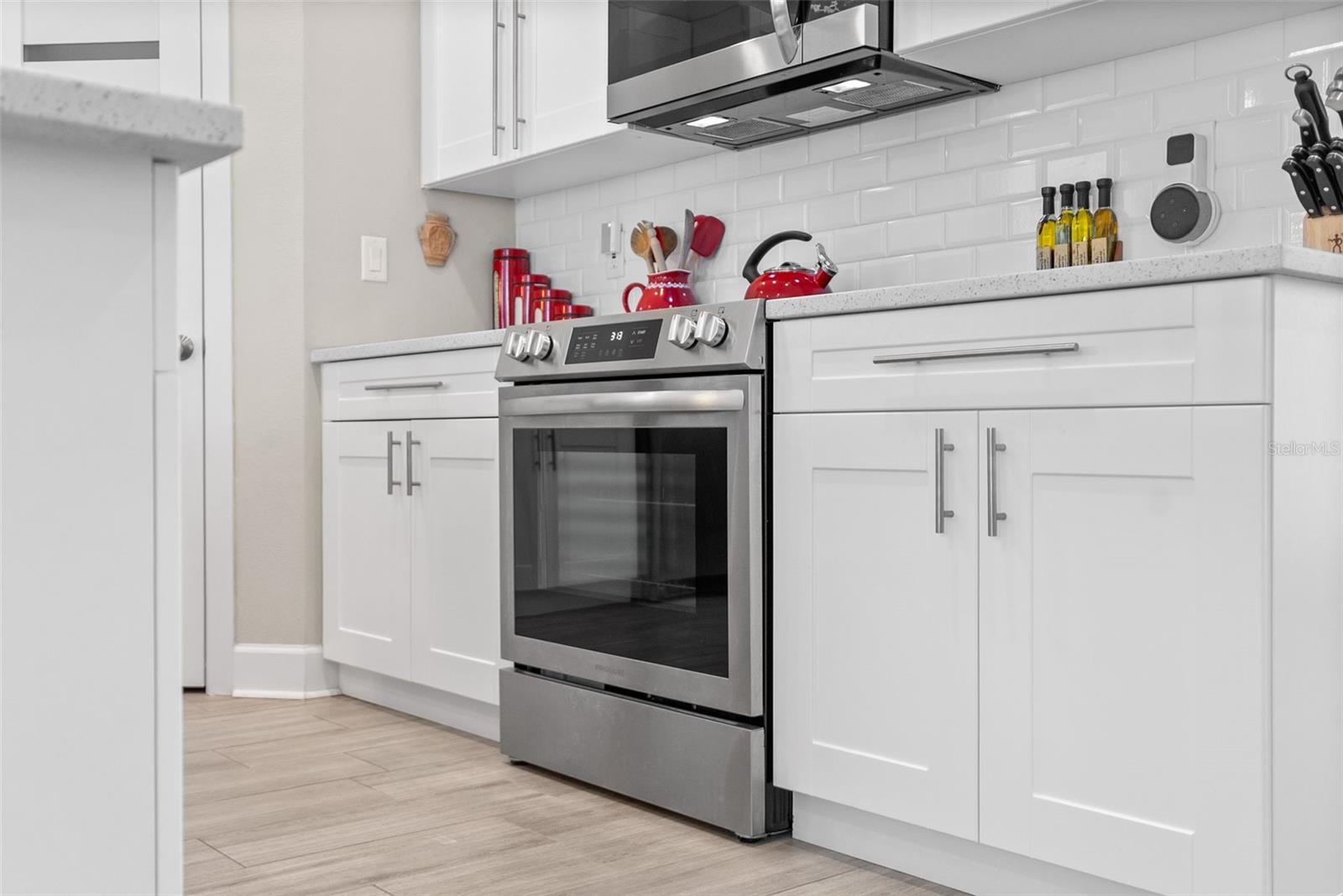 Image 6 of 40 For 785 52nd Avenue N