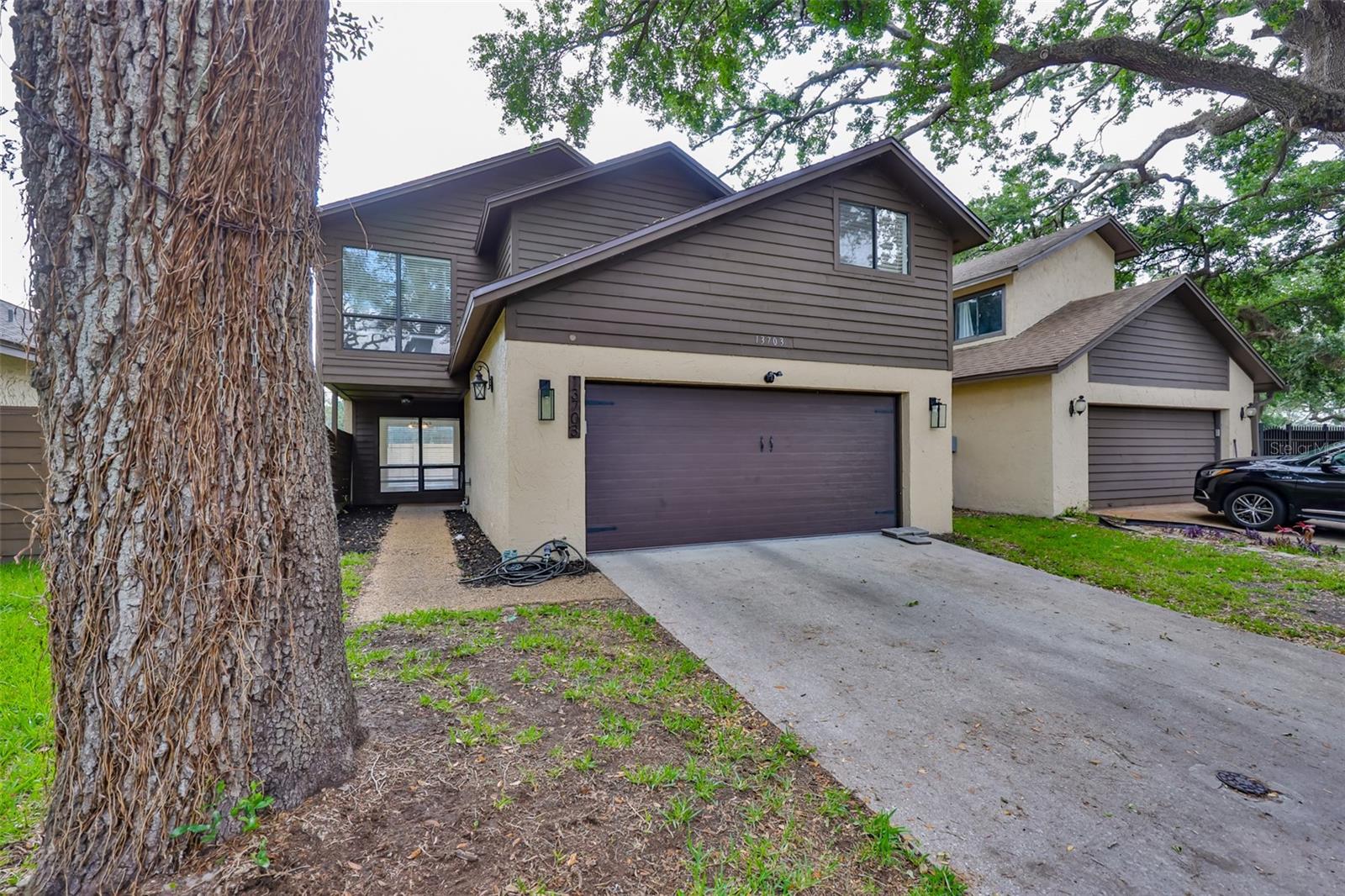 Image 42 of 46 For 13703 Sweetwater Cove Place