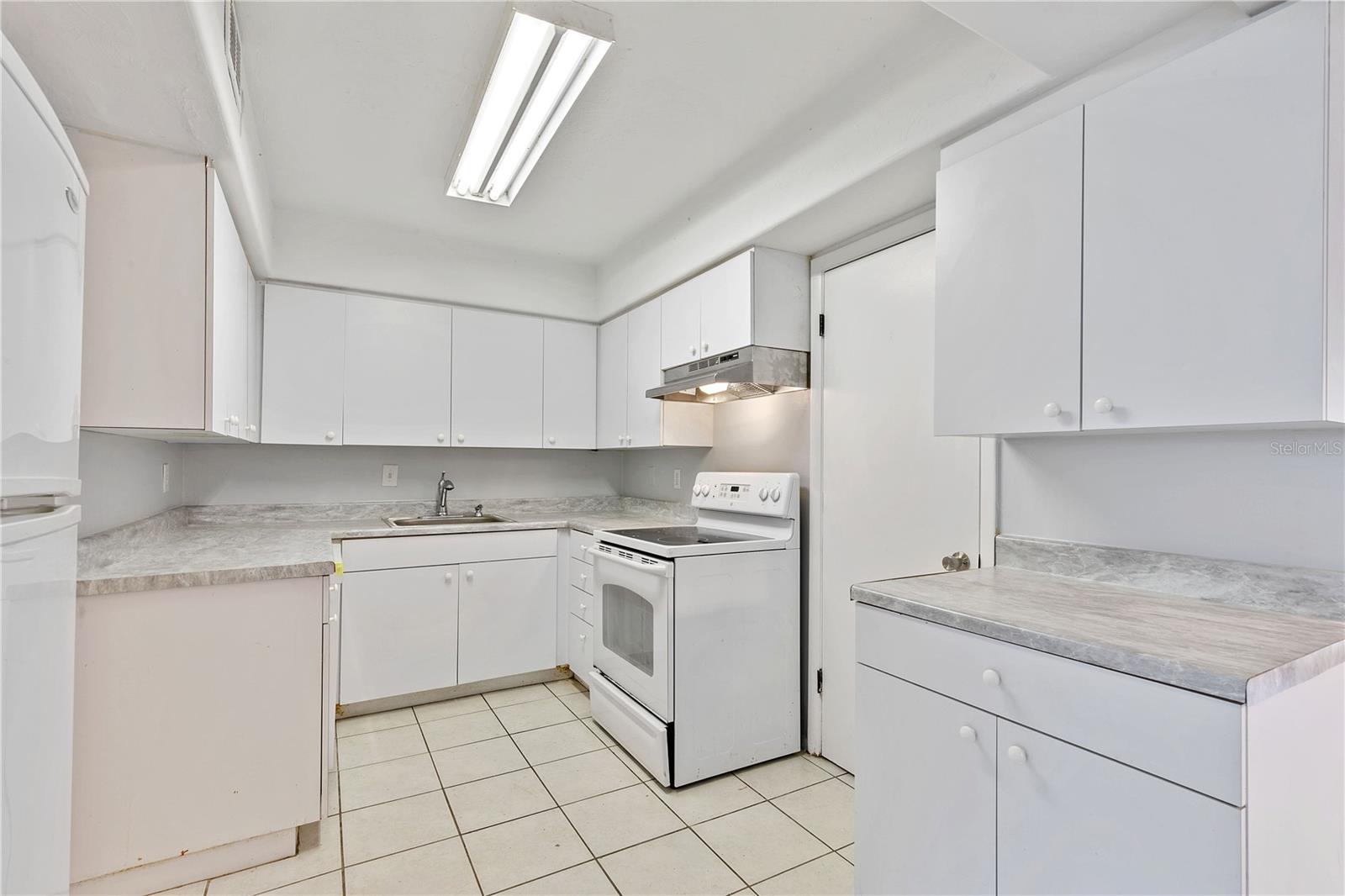 Image 12 of 15 For 314 Barlow Avenue 73