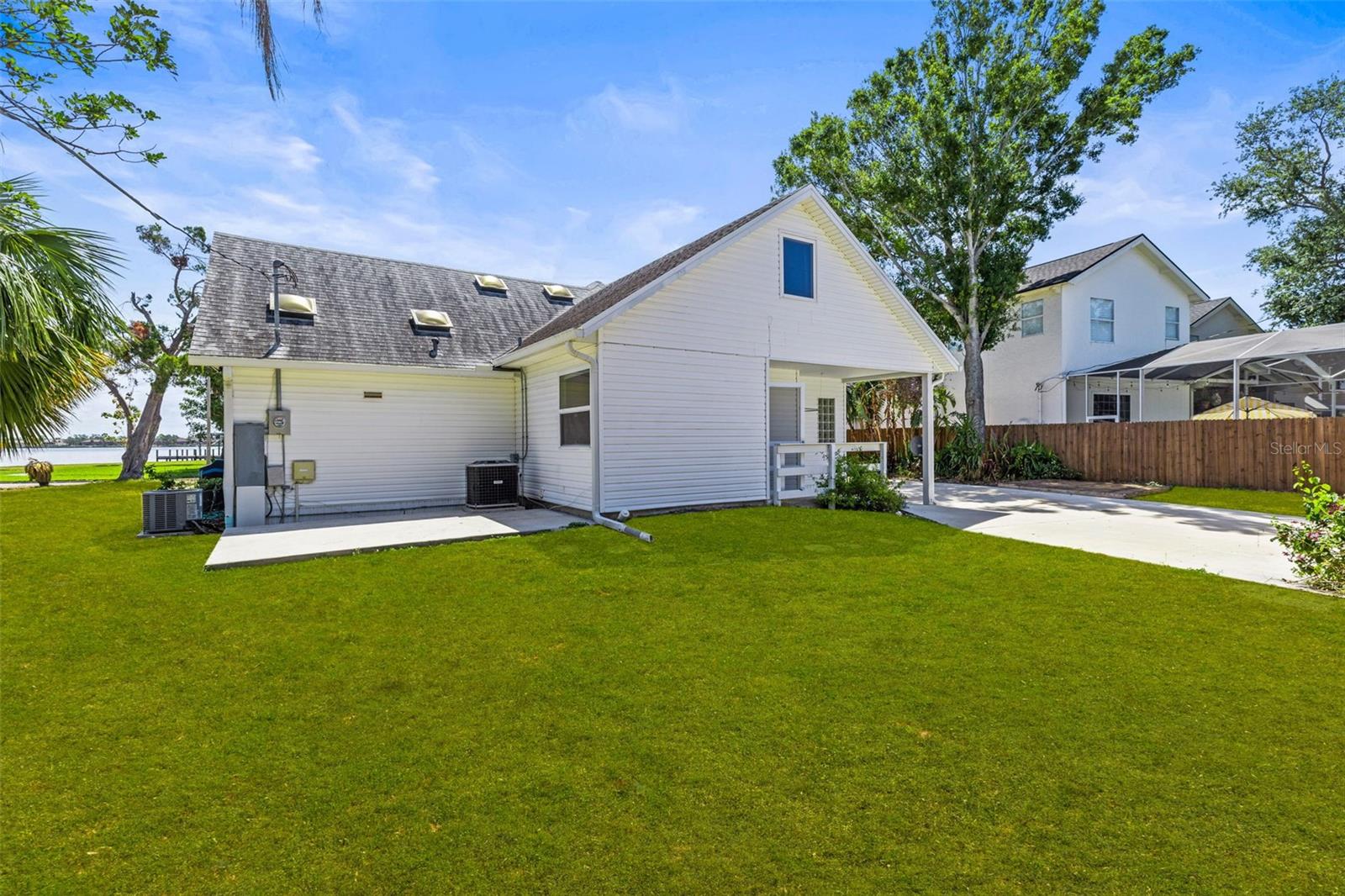 Image 11 of 50 For 308 Chauncey Avenue