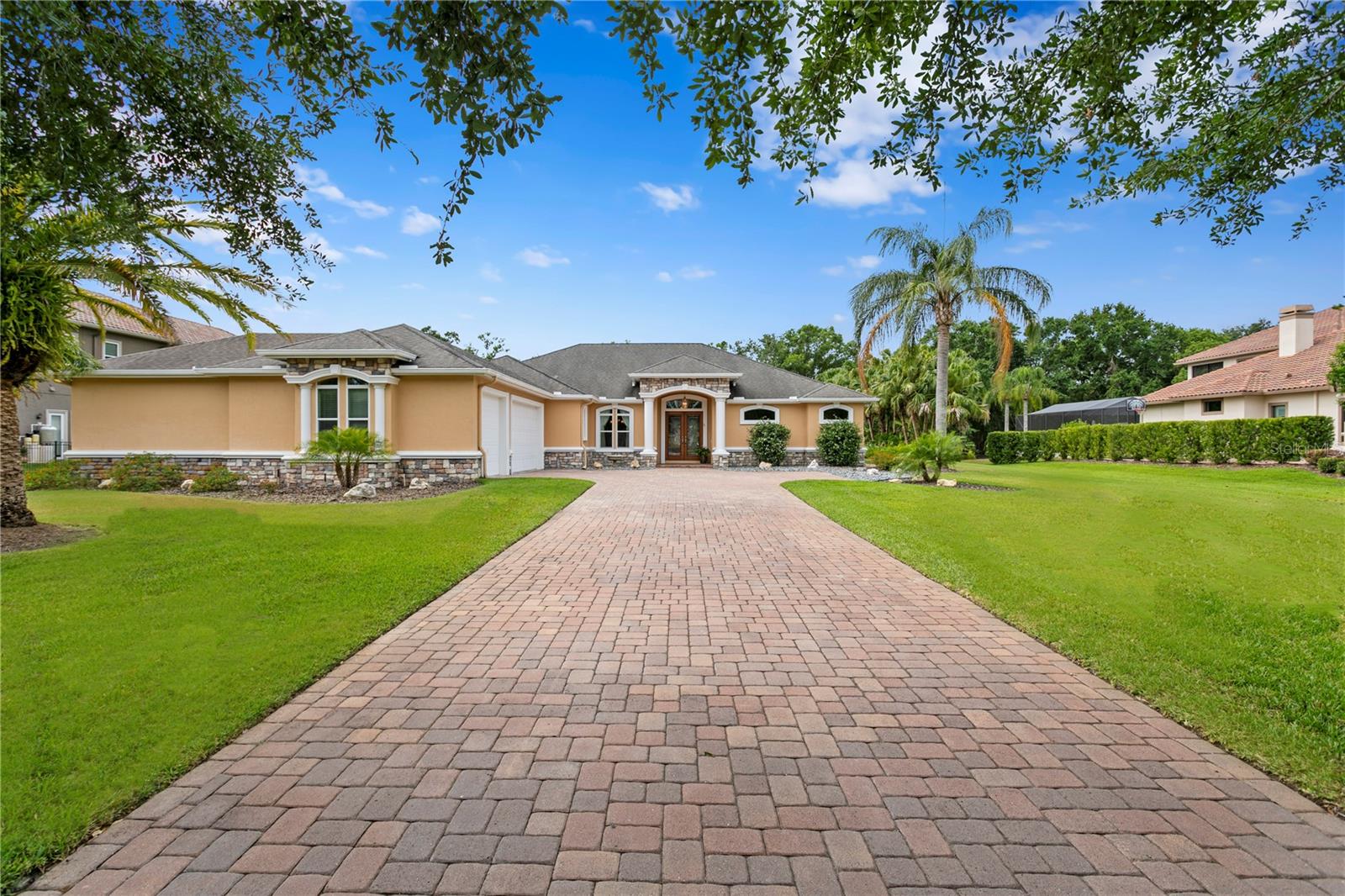 Listing photo id 0 for 19815 Sea Rider Way