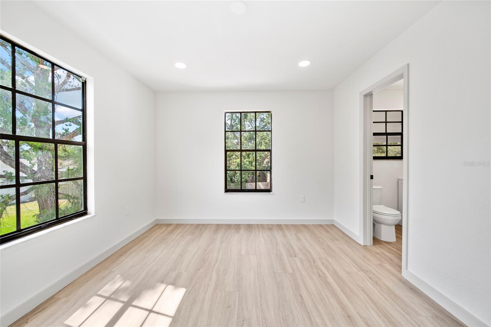Image 16 of 27 For 3316 Napoleon Avenue