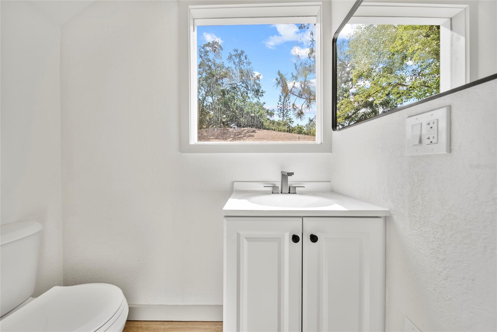 Image 7 of 27 For 3316 Napoleon Avenue