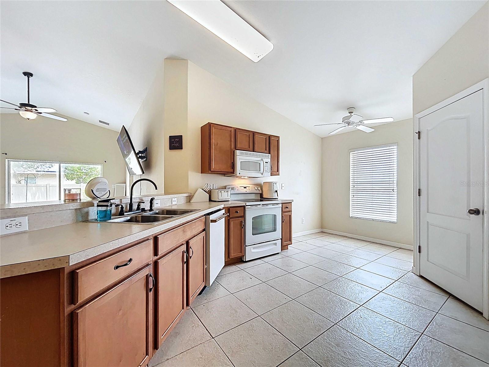Image 4 of 30 For 7504 Turtle View Drive