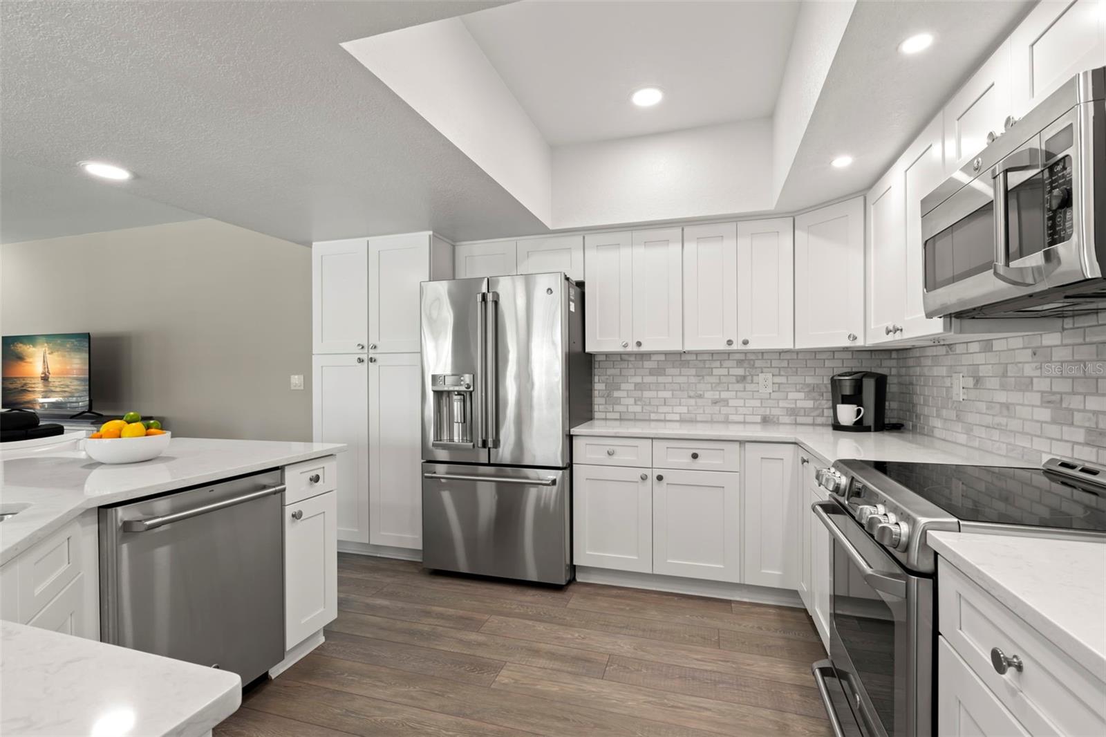 Image 11 of 62 For 9201 Captiva Circle