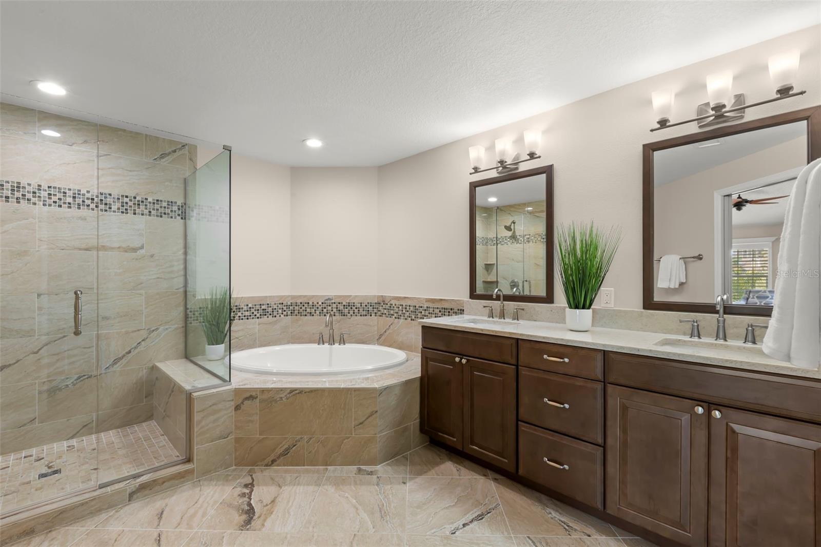 Image 25 of 62 For 9201 Captiva Circle