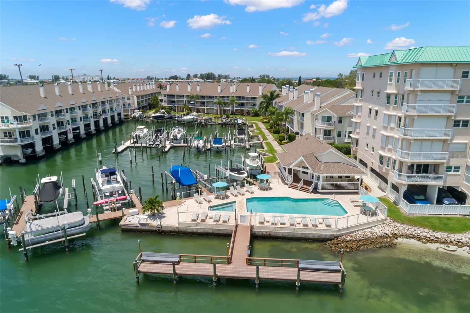 Image 36 of 62 For 9201 Captiva Circle
