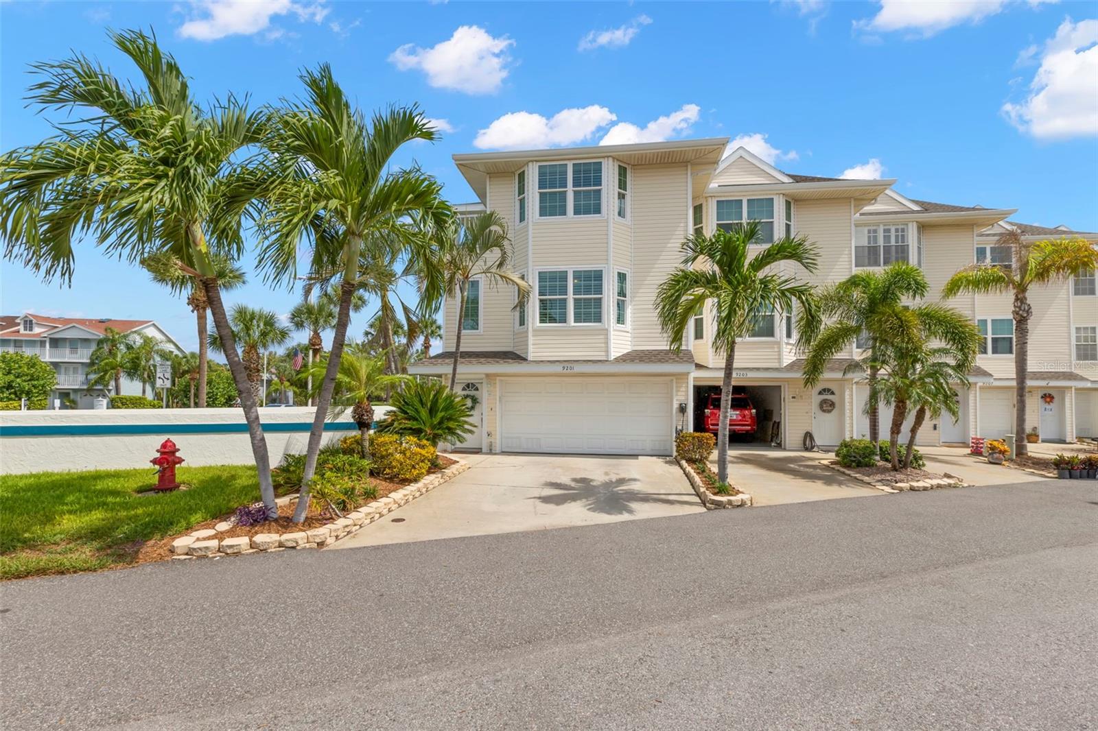 Image 5 of 62 For 9201 Captiva Circle