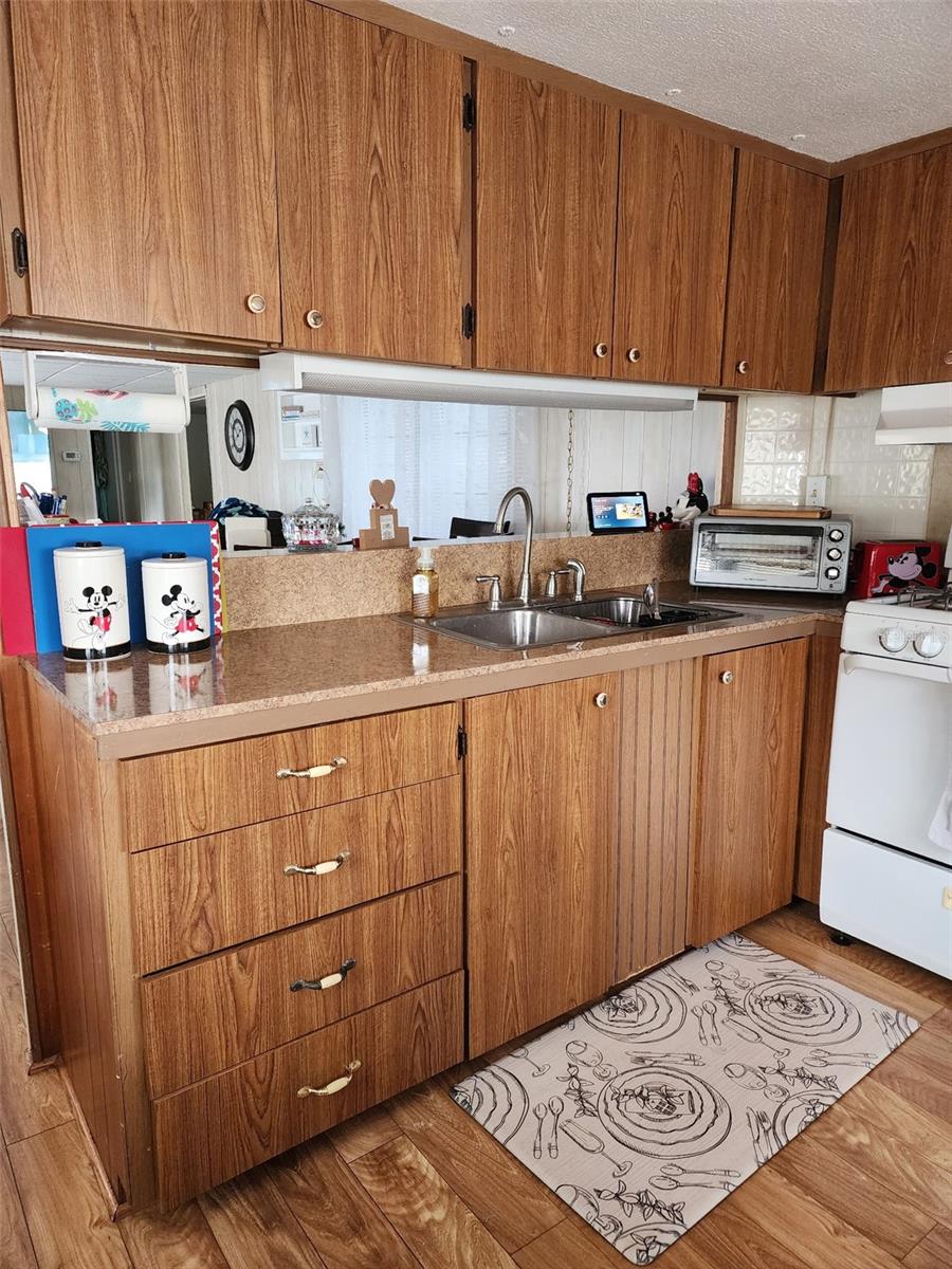 Image 5 of 34 For 7901 40th Avenue N 60
