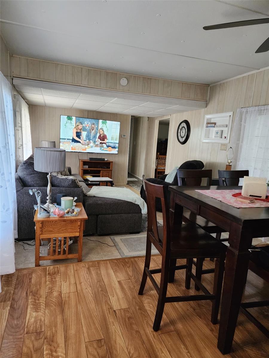 Image 9 of 34 For 7901 40th Avenue N 60