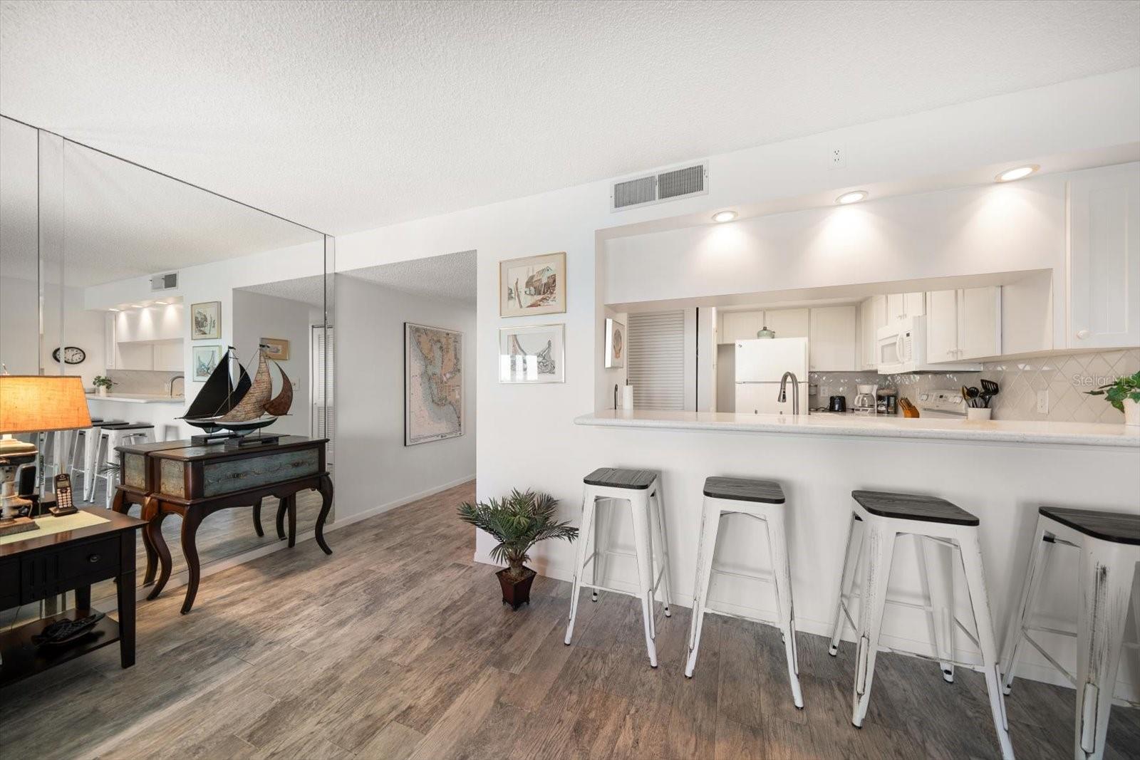 Image 12 of 42 For 9815 Harrell Avenue 503