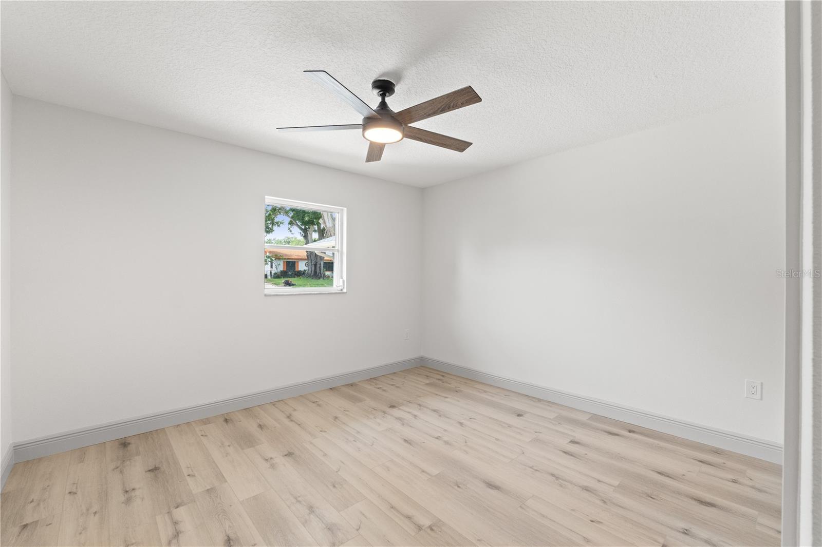 Listing photo id 20 for 13211 111th Lane