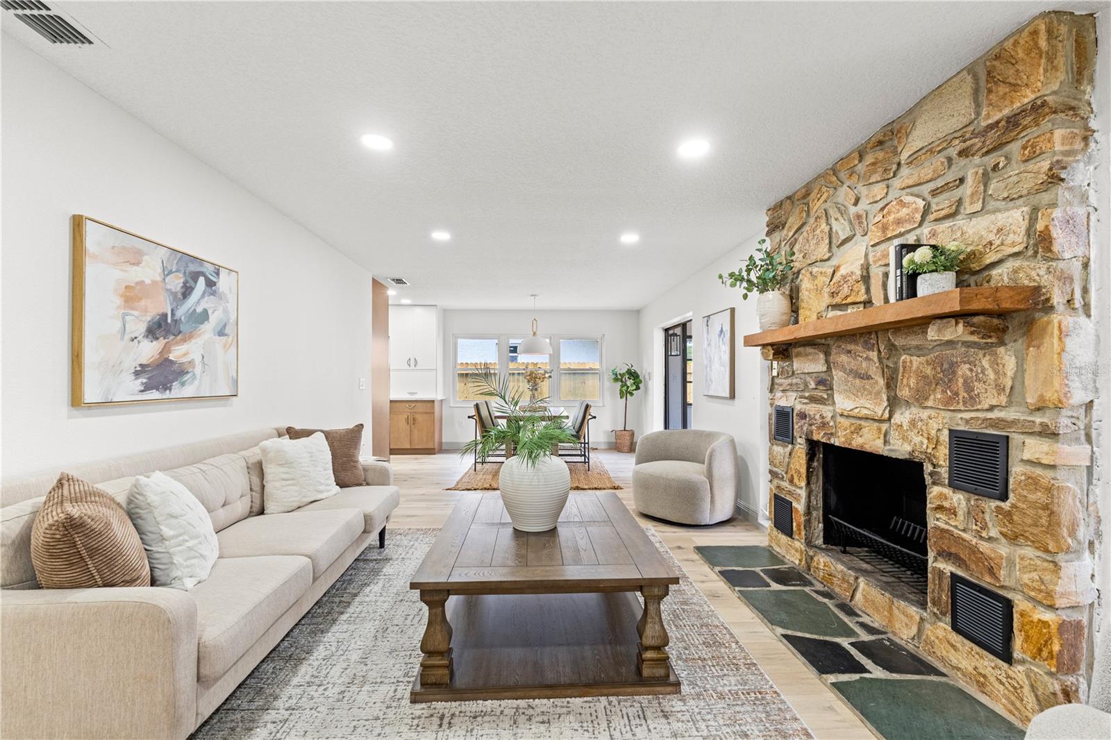 Listing photo id 7 for 13211 111th Lane